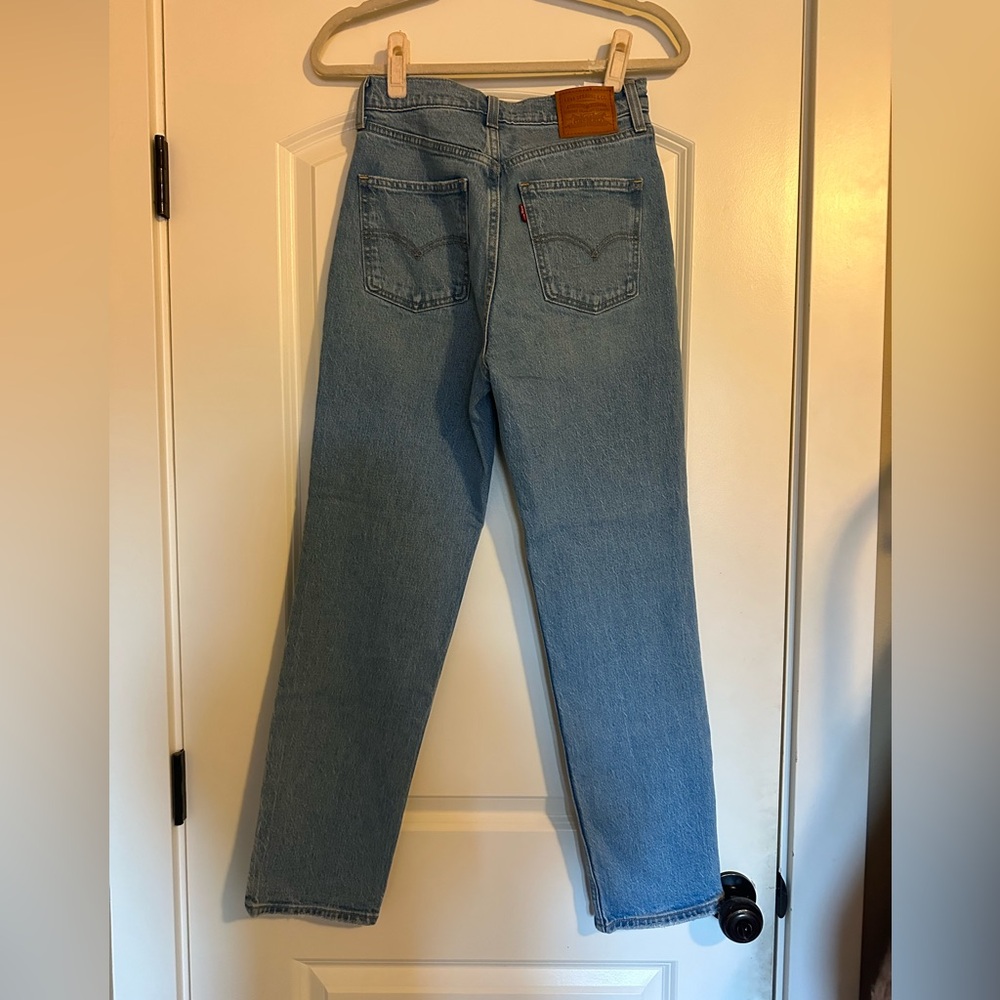 Levi’s - Picture 3 of 3